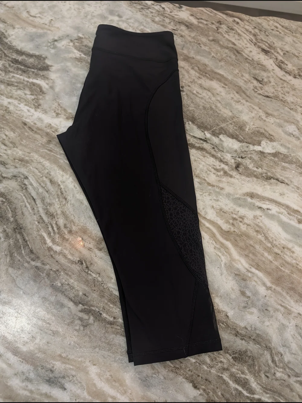 Lululemon Cropped Leggings - Picture 4 of 6
